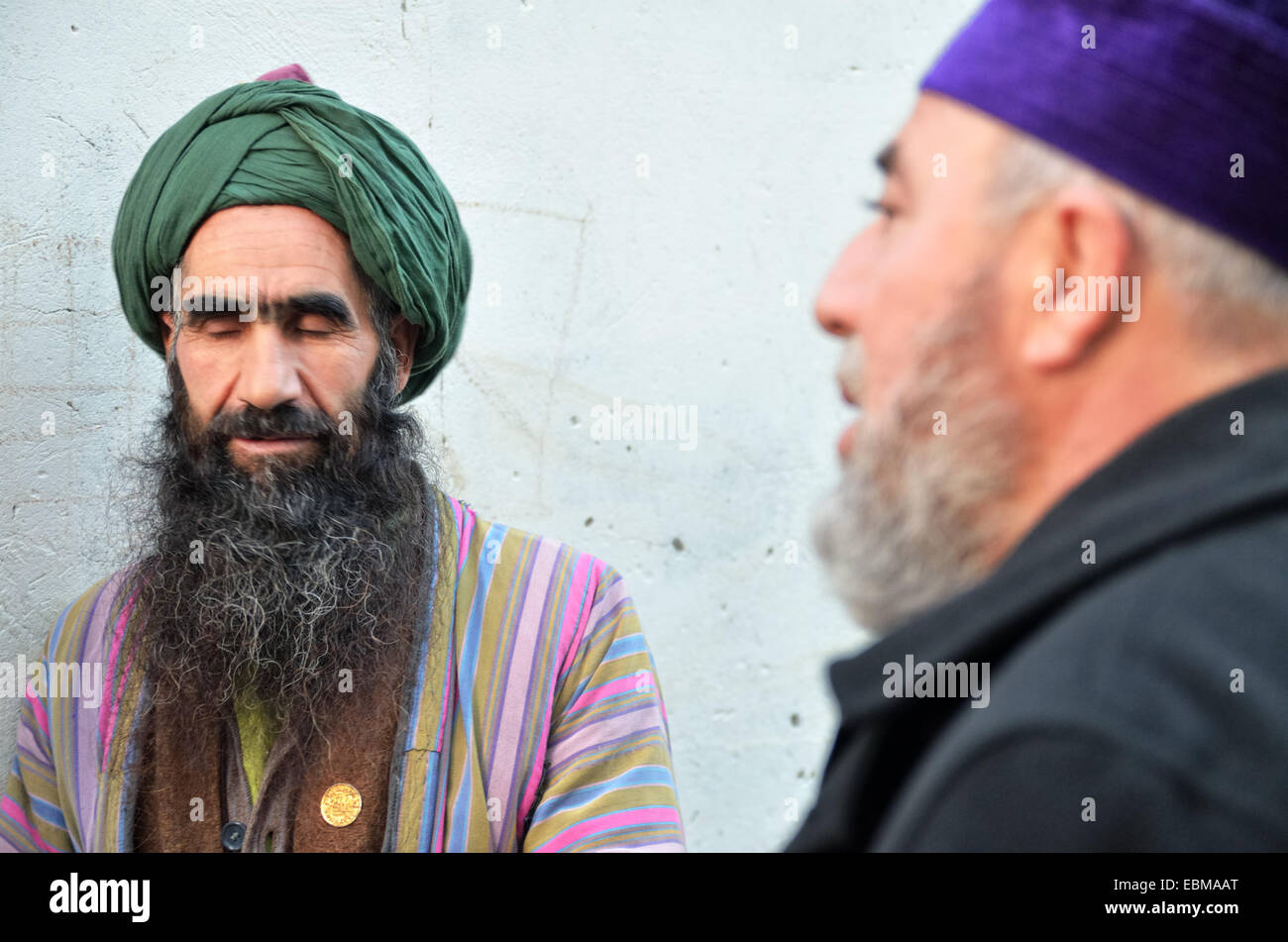 Ritratto di Sufi che vivono nella residenza di Shaikh Nazim Al-Haqqani, leader dell'Naqshbandi-Haqqani Ordine Sufi, Lefke, la parte settentrionale di Cipro Foto Stock