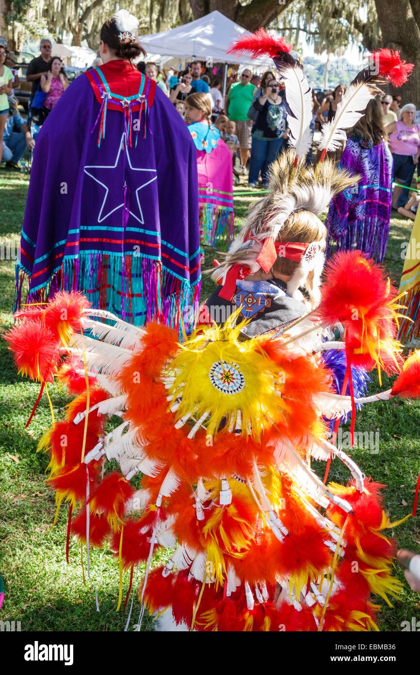 Lake Wales Florida,Lake Wailes,parco pubblico,Pioneer Days,festival,evento annuale,celebrazione,Indiani d'America,popoli indigeni indiani,danza,regal Foto Stock