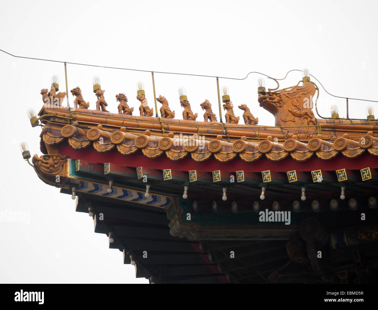 Imperiale cinese decorazioni del tetto Foto Stock