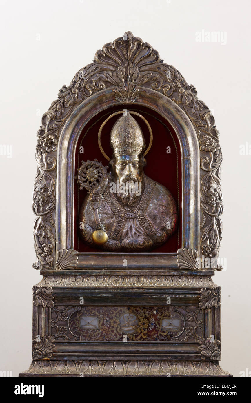 Argento busto reliquiario di San Nicola, città chiesa parrocchiale di San Nicola, Rosenheim, Alta Baviera, Baviera, Germania Foto Stock
