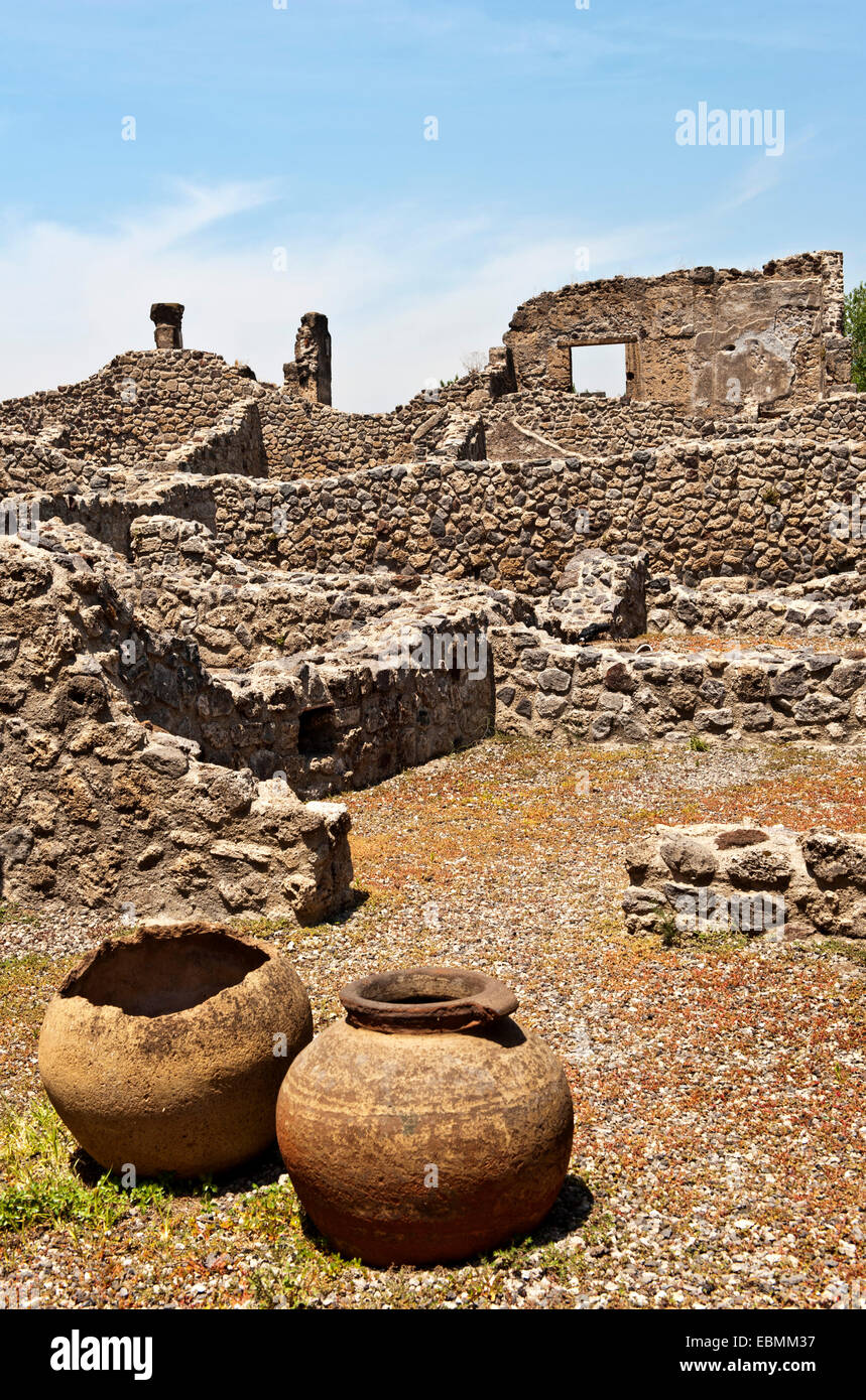 Rovine di antiche case, Pompei, Campania, Italia Foto Stock