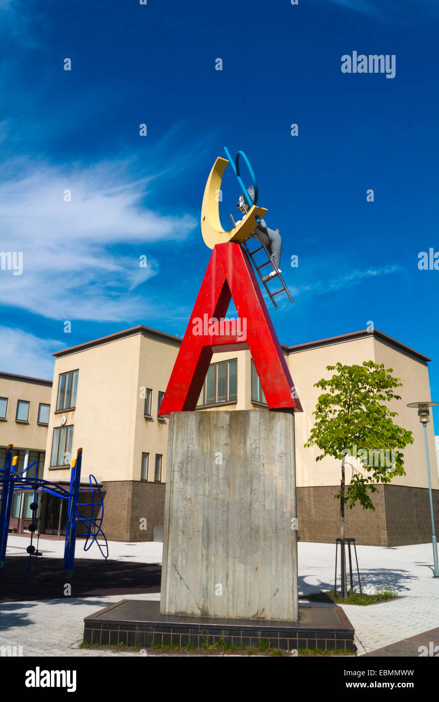 Koulu Ruoholahden, primaria scuola elementare per bambini fino a 12 anni, quartiere di Ruoholahti, Helsinki, Finlandia, Europa Foto Stock