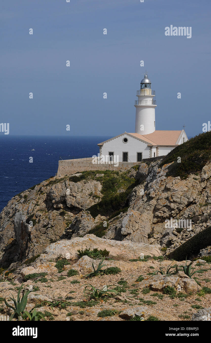 Faro di Punta de Capdepera, Cala Rajada, Maiorca, isole Baleari, Spagna Foto Stock