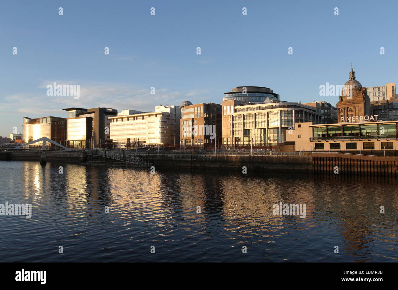 Glasgow waterfront al tramonto Scozia Dicembre 2014 Foto Stock