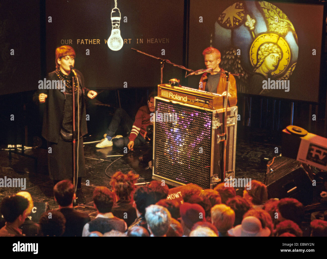 YAZOO inglese duo synthpop in TV mostra il tubo nel novembre 1982 con Alison Moyet e vince Clarke Foto Stock