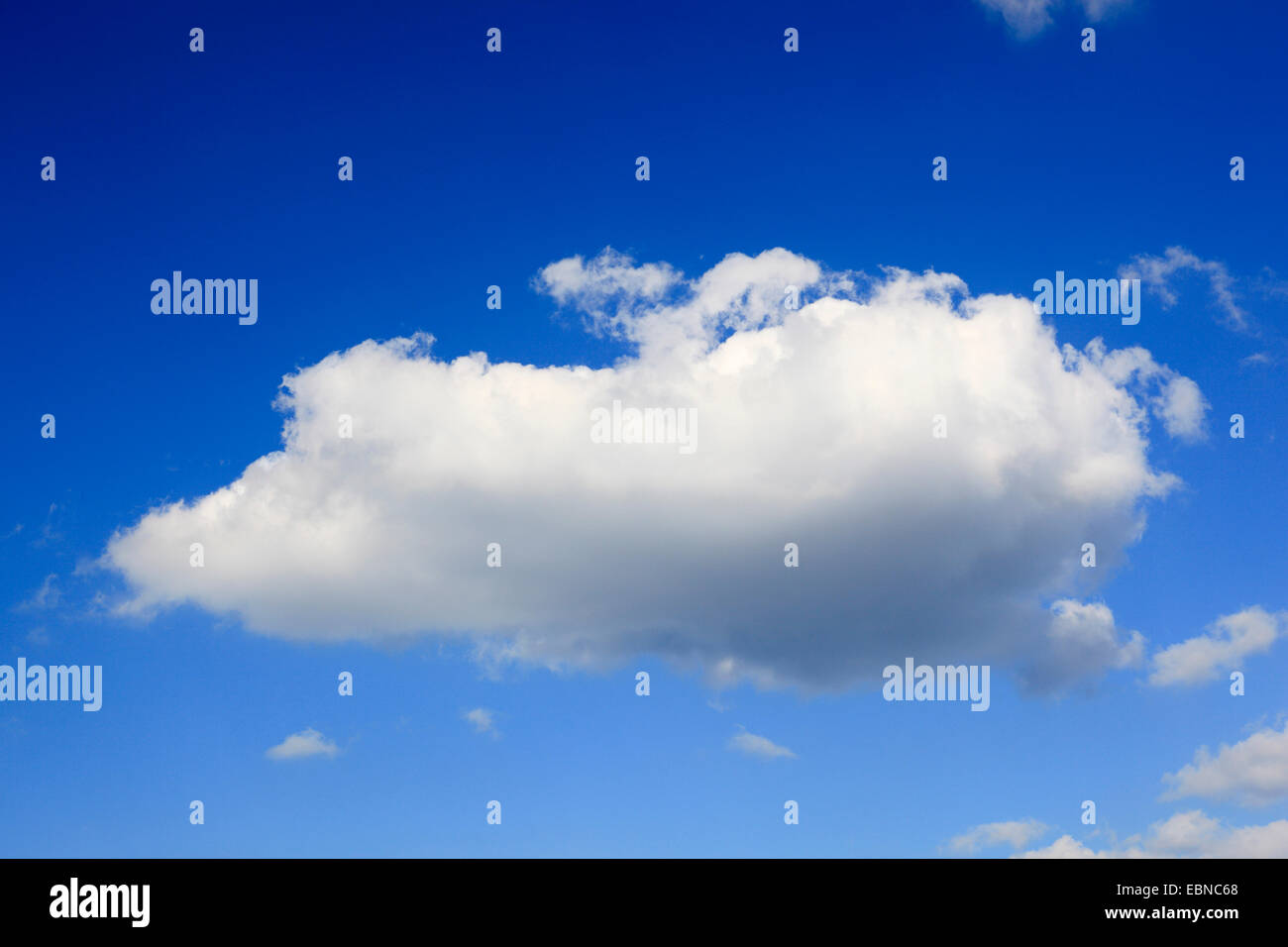 Cumulus cloud in cielo blu, Svizzera Foto Stock