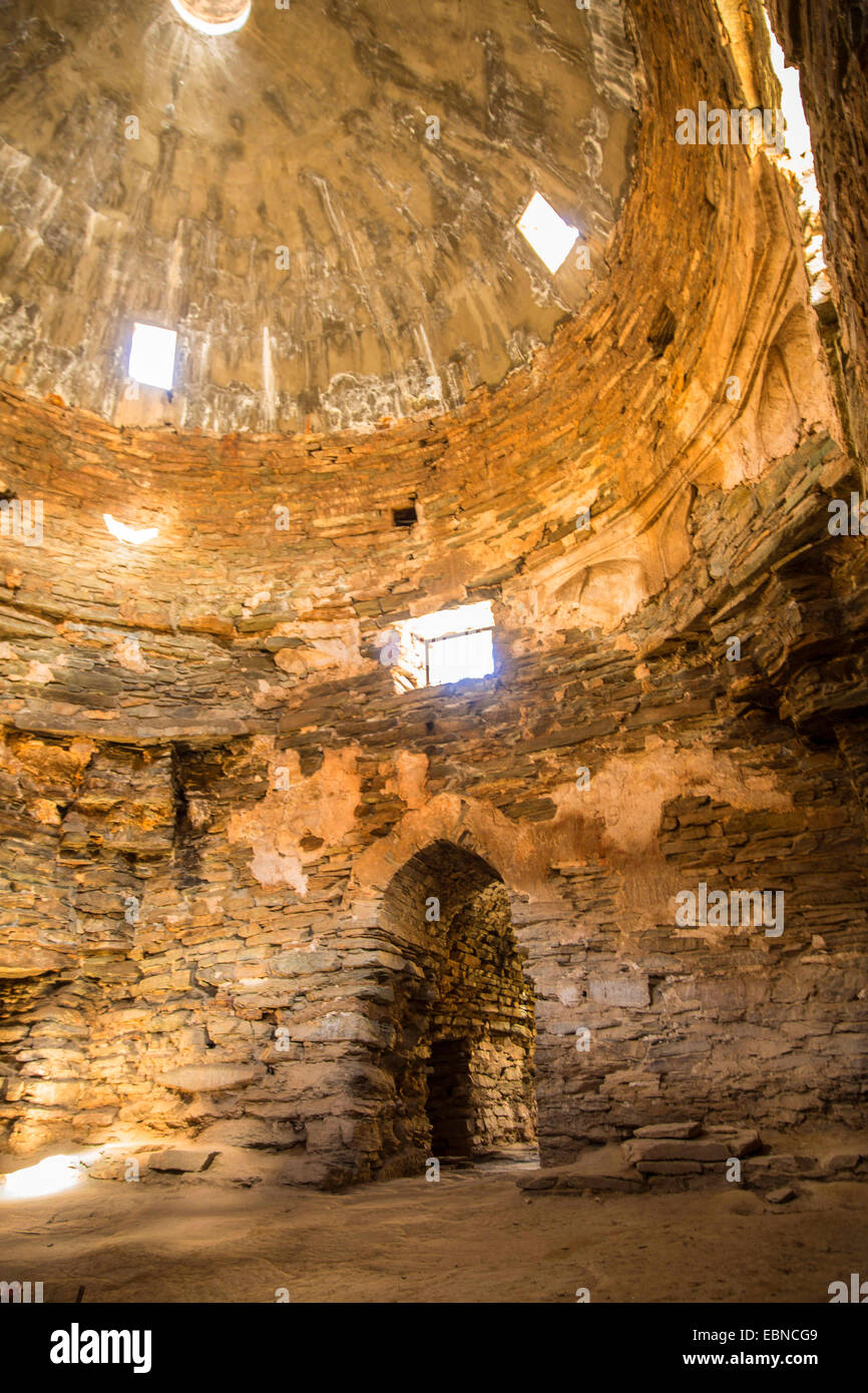 Cupola e windows di caravansary fatti di pietra, Kirghizistan, Naryn , Tash Rabat Foto Stock