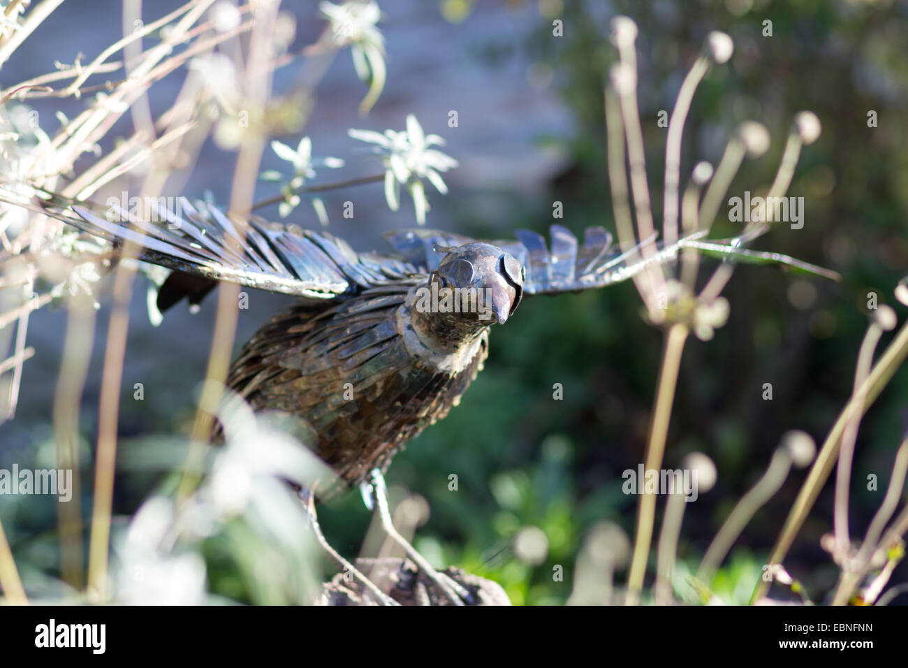 Giardino scultura luminosa sulla mattina di sole Foto Stock