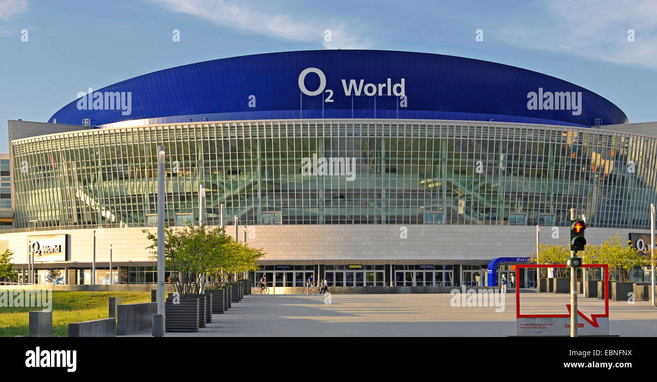 O2 World multi-uso indoor arena, Germania, Friedrichshain-Kreuzberg, Berlino Foto Stock