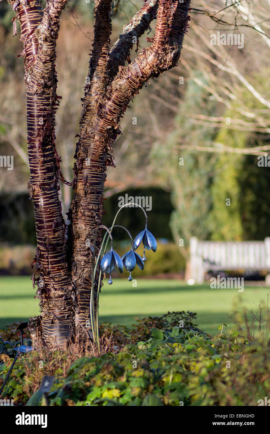 Giardino scultura luminosa sulla mattina di sole Foto Stock