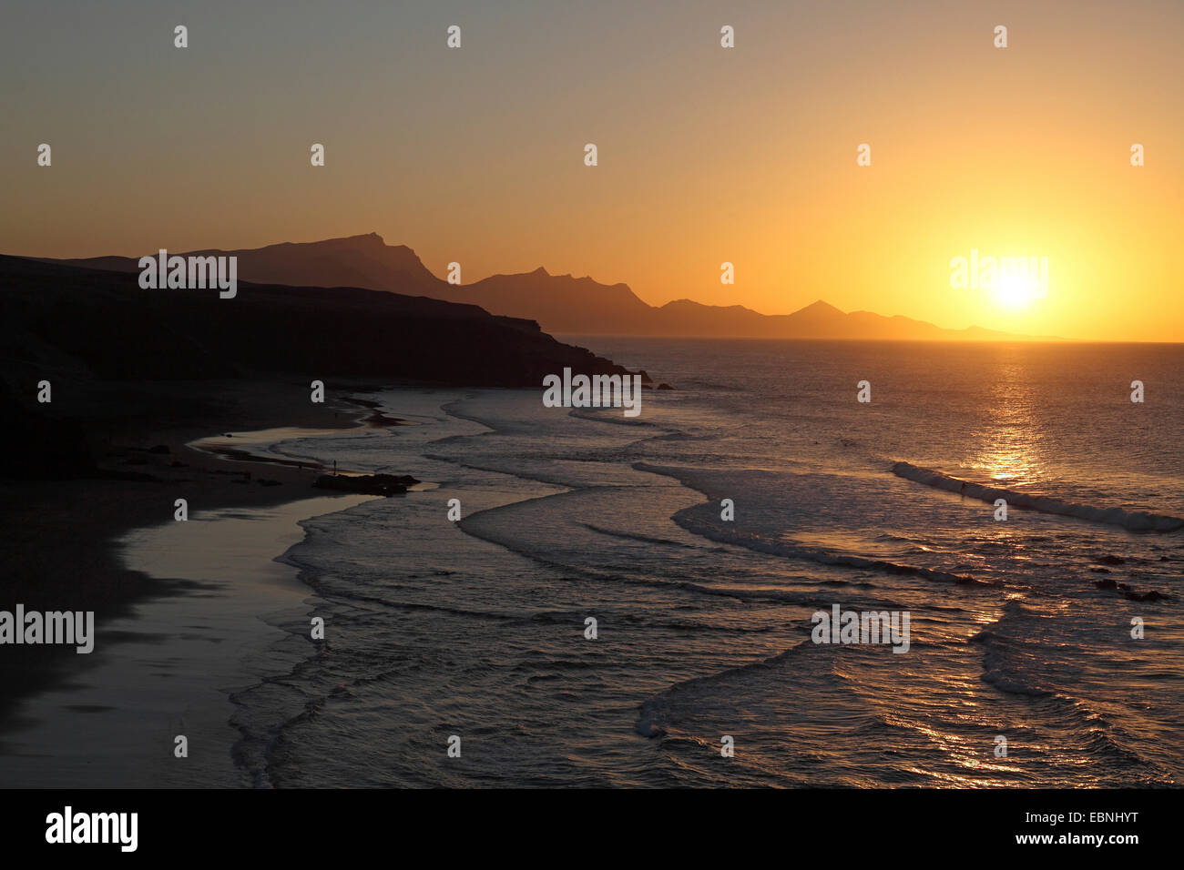 Tramonto a la costa occidentale di Jandia parco naturale, Isole Canarie Fuerteventura Foto Stock