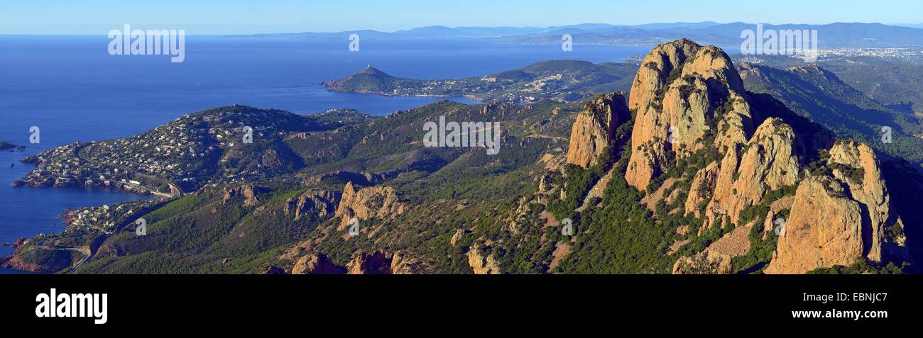 Esterel costa, la roccia chiamato Saint Barthelemy, Francia, Saint Raphael Foto Stock