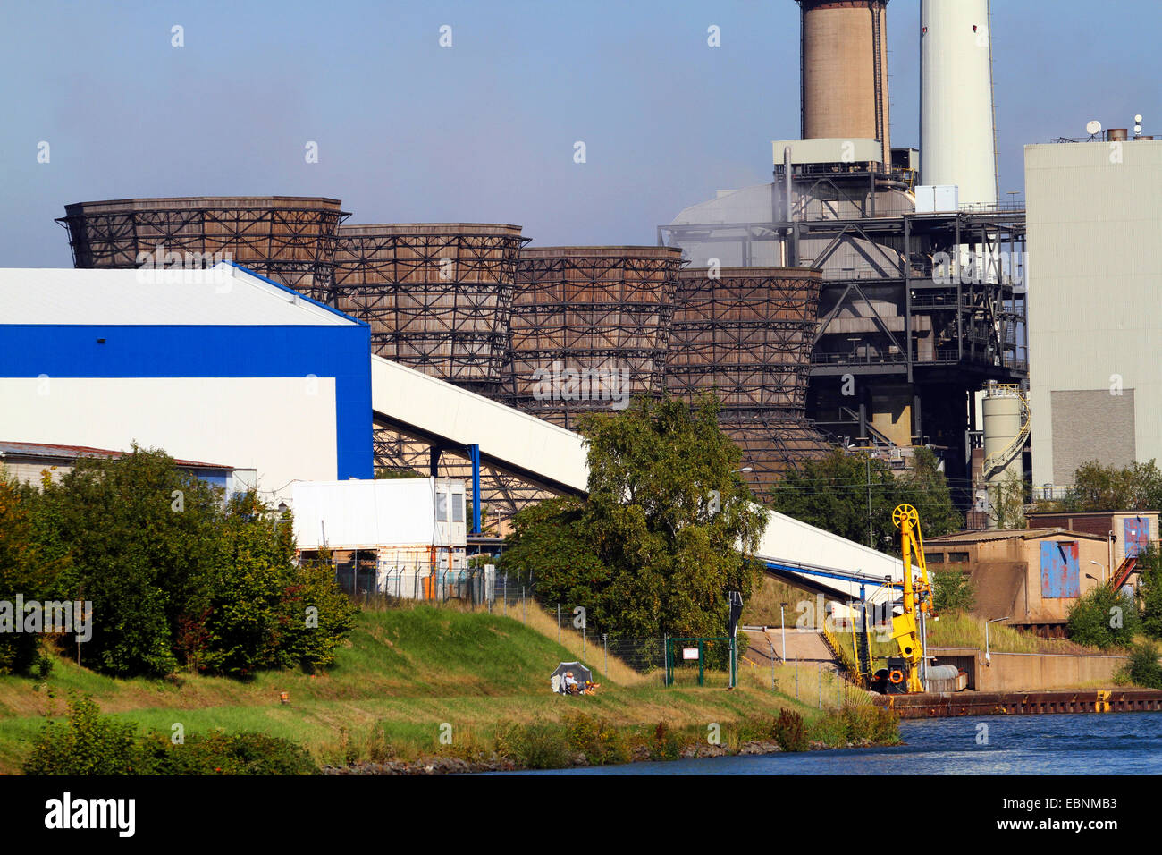 Disco di centrali elettriche a carbone a DortmundûEms Canal, in Germania, in Renania settentrionale-Vestfalia, la zona della Ruhr, Datteln Foto Stock