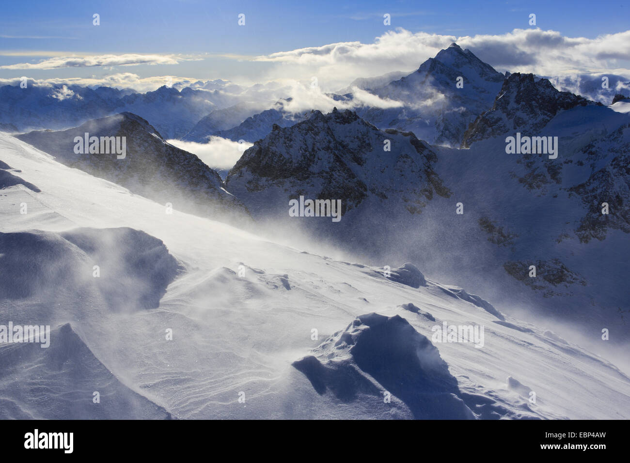 Vista dal Titlis per Fleckistock e Alpi di Uri, Svizzera Foto Stock