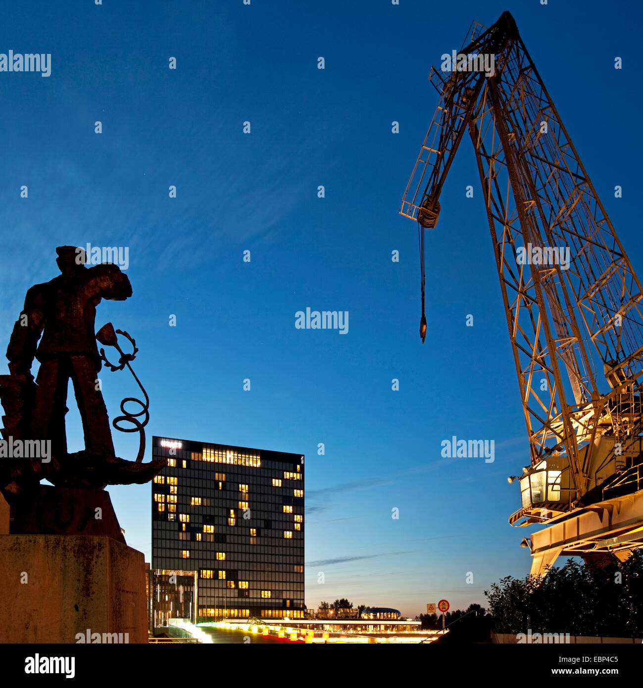 Media Harbour nella luce della sera, in Germania, in Renania settentrionale-Vestfalia, Duesseldorf Foto Stock