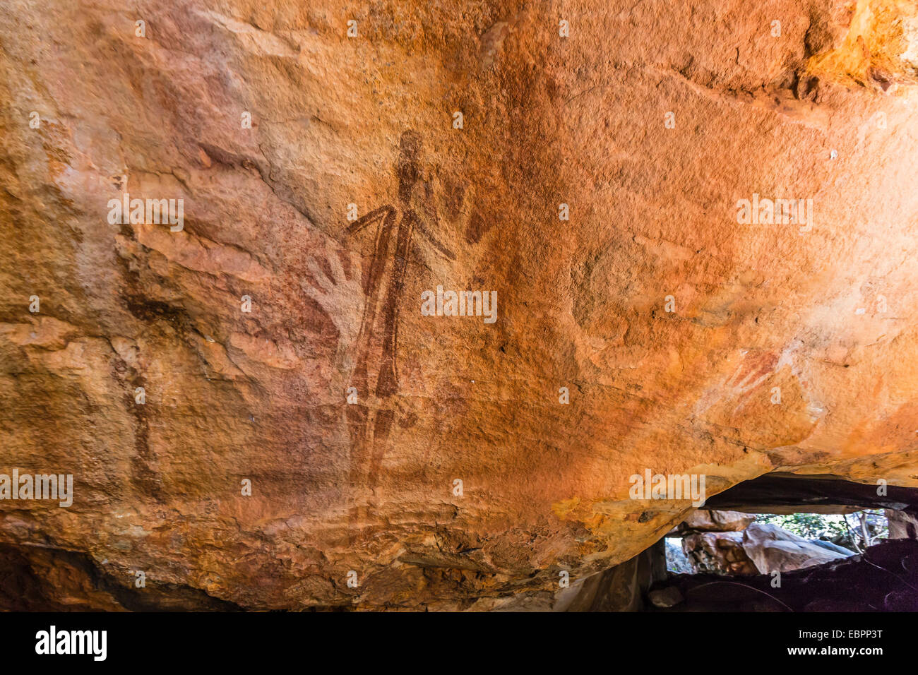 Arte rupestre endemica del Kimberley, chiamato Gwion Gwion o Bradshaw Arte, Vansittart Bay, Kimberley, Australia occidentale, Australia Foto Stock