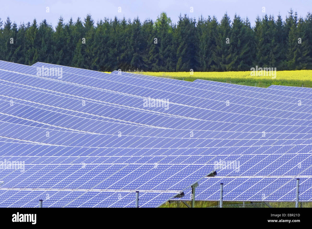 Centrale solare, in Germania, in Baviera, Niederbayern, Bassa Baviera Foto Stock