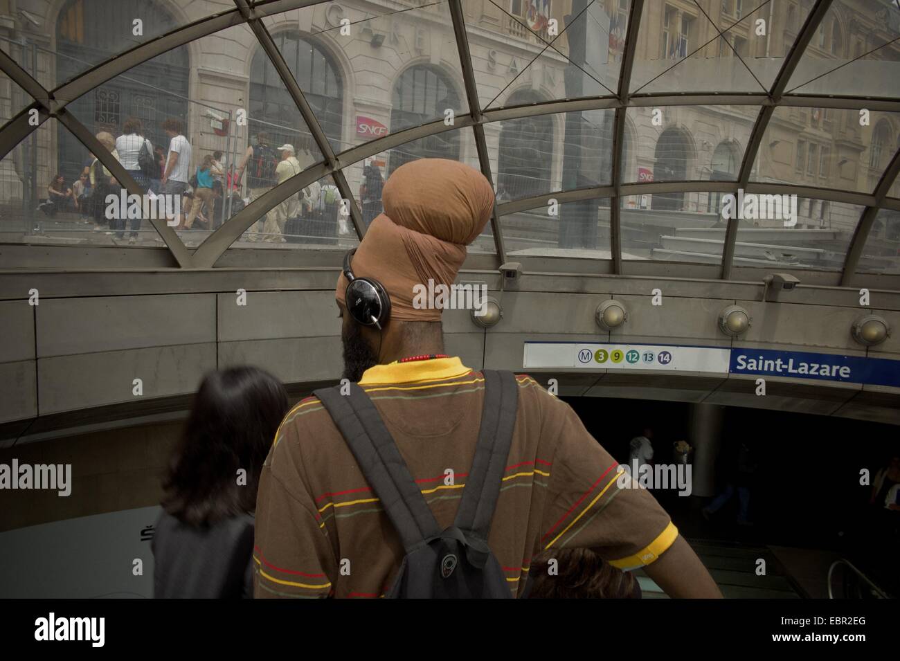 Torna alla metropolitana 27/06/2012 - Sylvain Leser Foto Stock