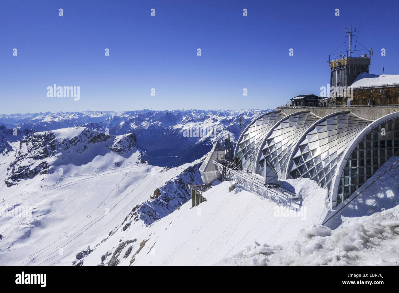 Vista dal Zugspitze alle Alpi, in Germania, in Baviera, Alta Baviera, Baviera superiore Foto Stock