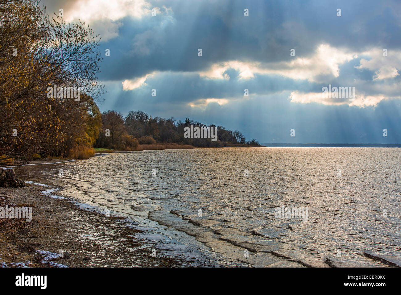Avvicinando temporale Chiemsee, in Germania, in Baviera, il Lago Chiemsee Foto Stock