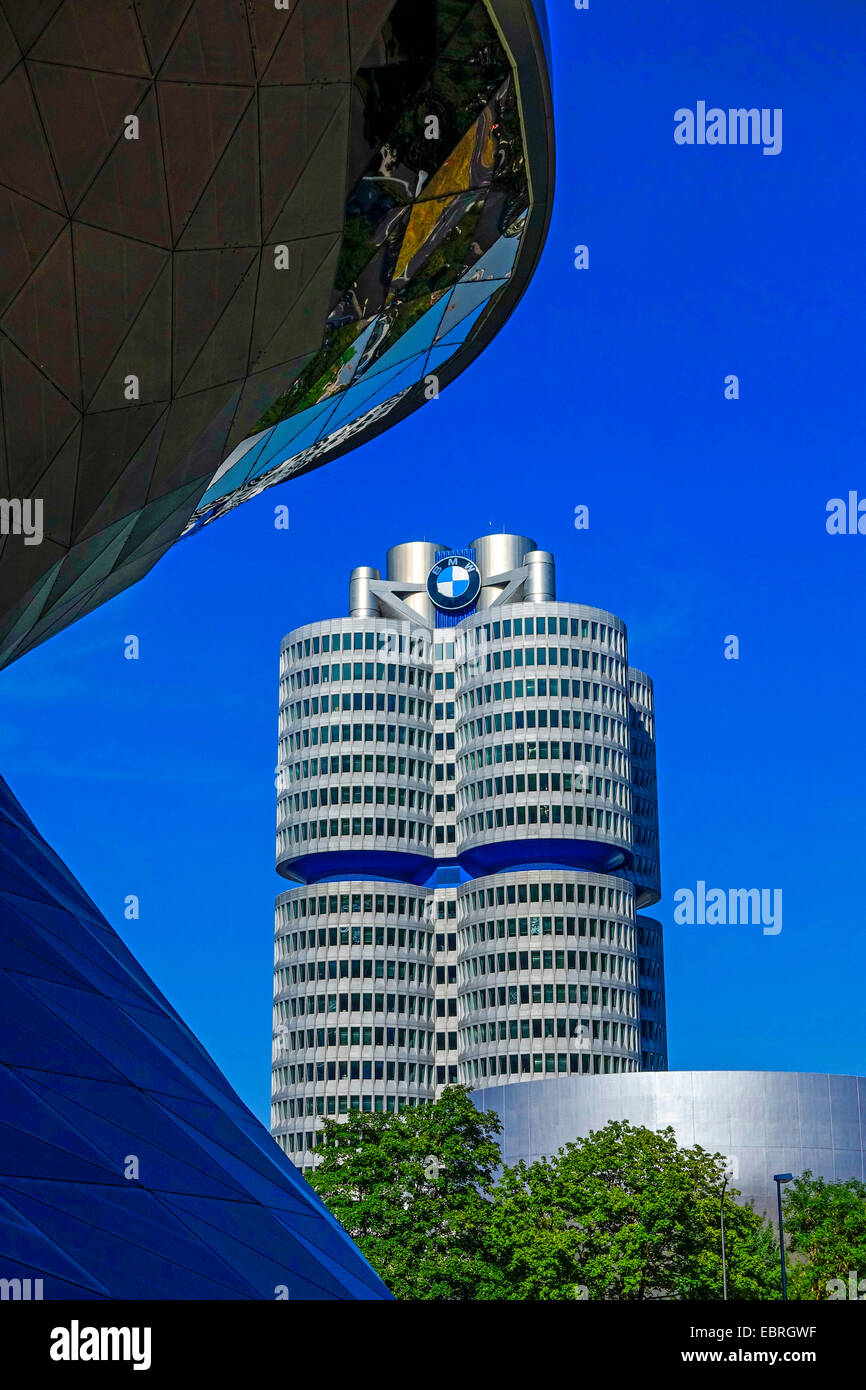 BMW-mondo e principale edificio amministrativo, in Germania, in Baviera, Muenchen Foto Stock
