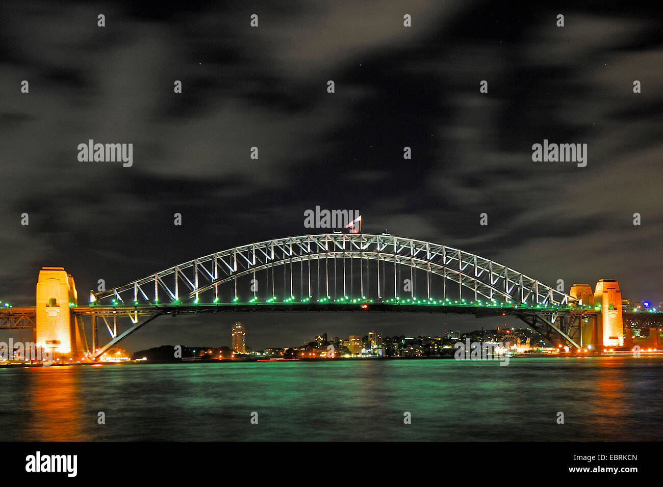 Il Sydney Harbour Bridge di notte, Australia Nuovo Galles del Sud di Sydney Foto Stock