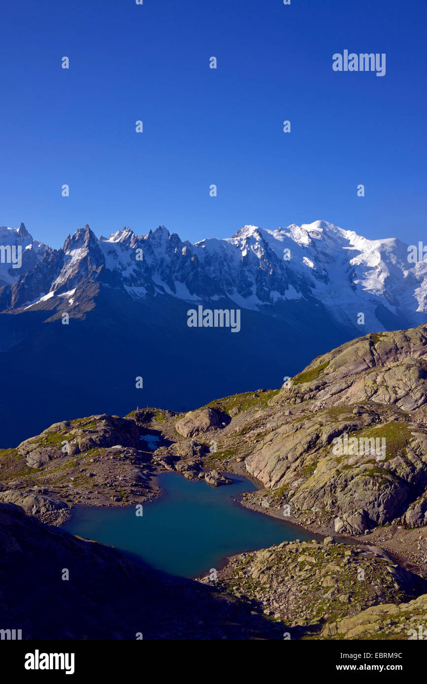 Il lago di Blanc, il massiccio del Monte Bianco e Mer de Glace, Francia, Haute-Savoie, Chamonix Foto Stock