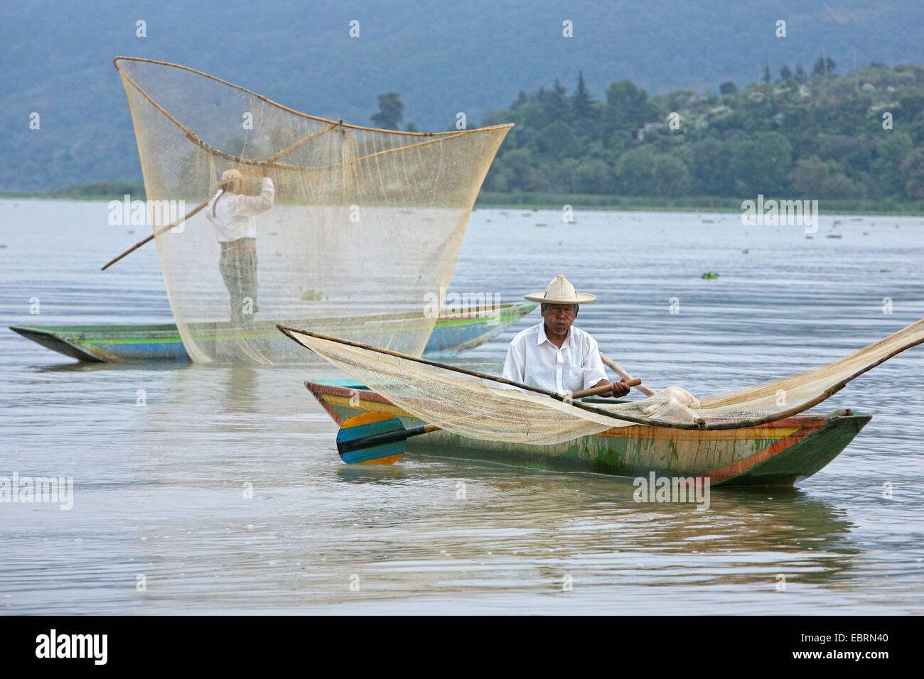 Pescatore in un lago, Messico, Michoacßn, Pßtzcuaro Foto Stock