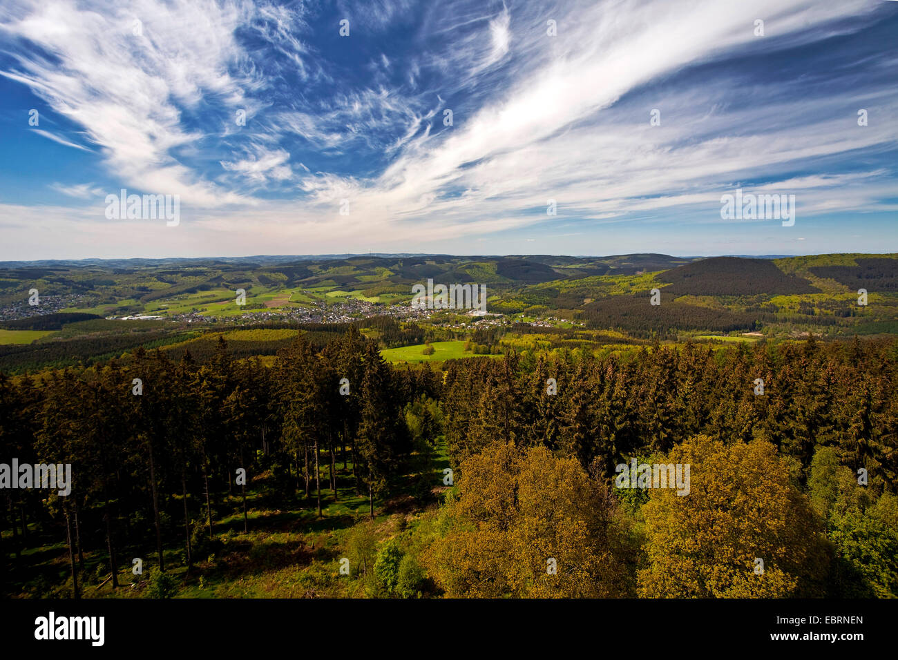Vista panoramica dal Kindelsbergturm presso il quartiere distante Littfeld, in Germania, in Renania settentrionale-Vestfalia, Siegerland, Valcroce Foto Stock