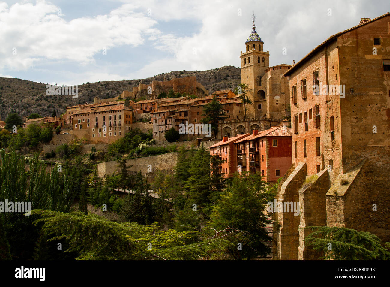 Albarracín è una città murata in provincia di Teruel in Aragona, Spagna. Esso si trova nella Sierra de Albarracín. Foto Stock