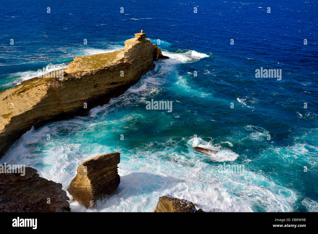 Costa rocciosa di capo Pertusato, Francia, Corsica, Bonifacio Foto Stock