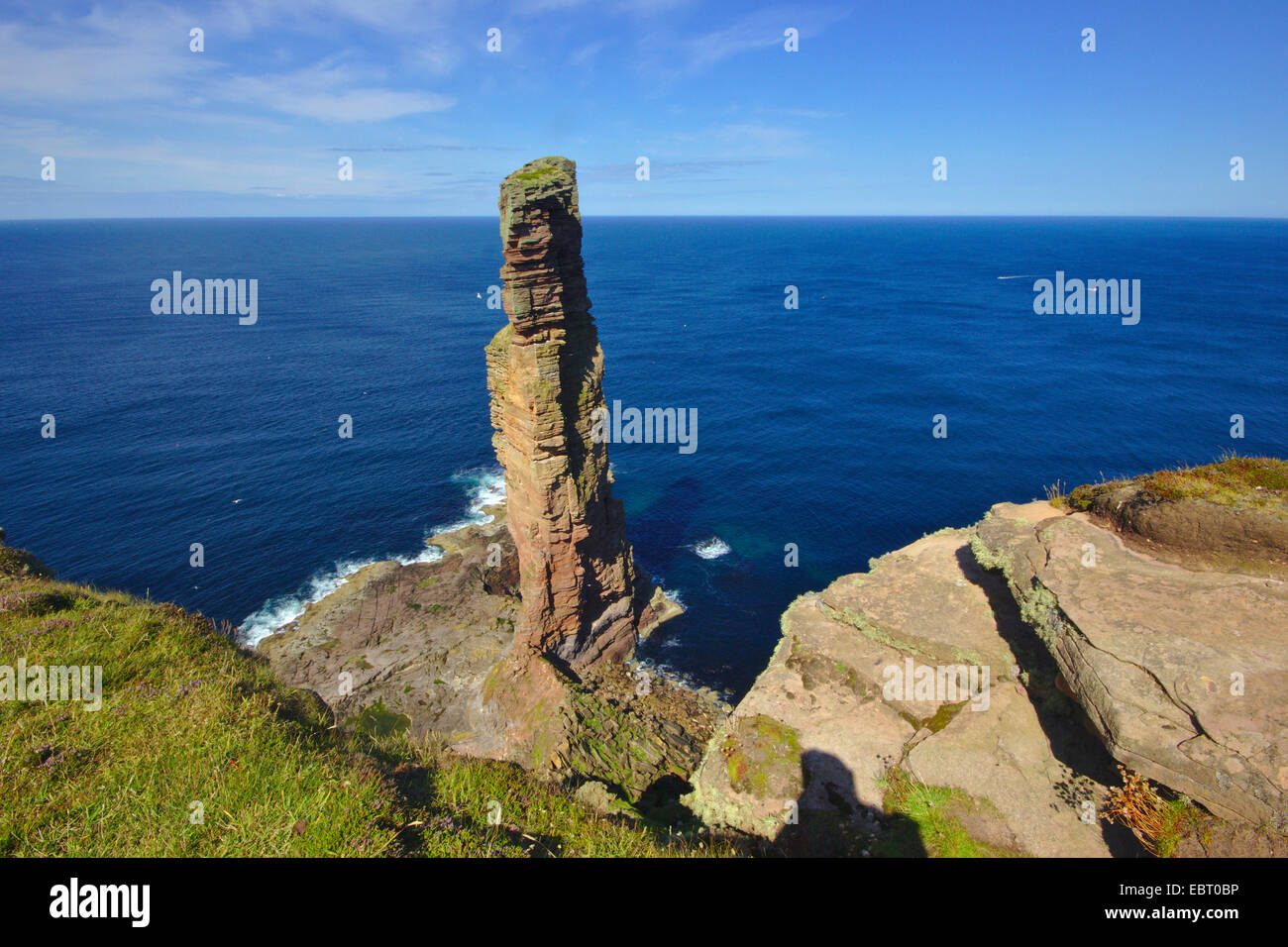 Il vecchio uomo di Hoy, mare stack nella luce del mattino, Regno Unito, Scozia, isole Orcadi, Hoy Foto Stock