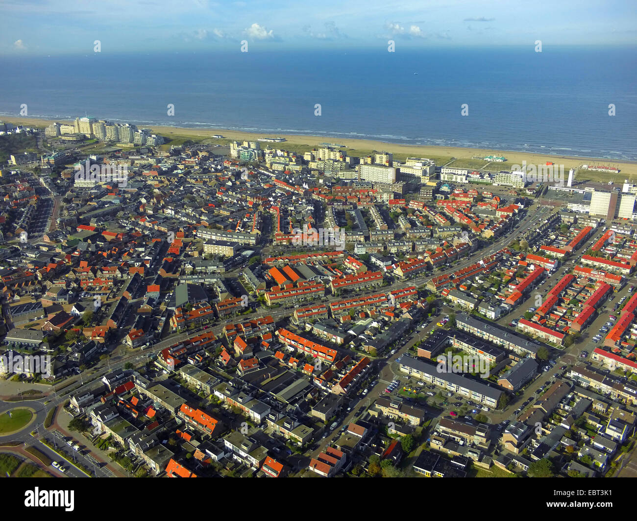 Vista aerea della città e il Mare del Nord, Paesi Bassi, South Holland, Noordwijk aan Zee Foto Stock