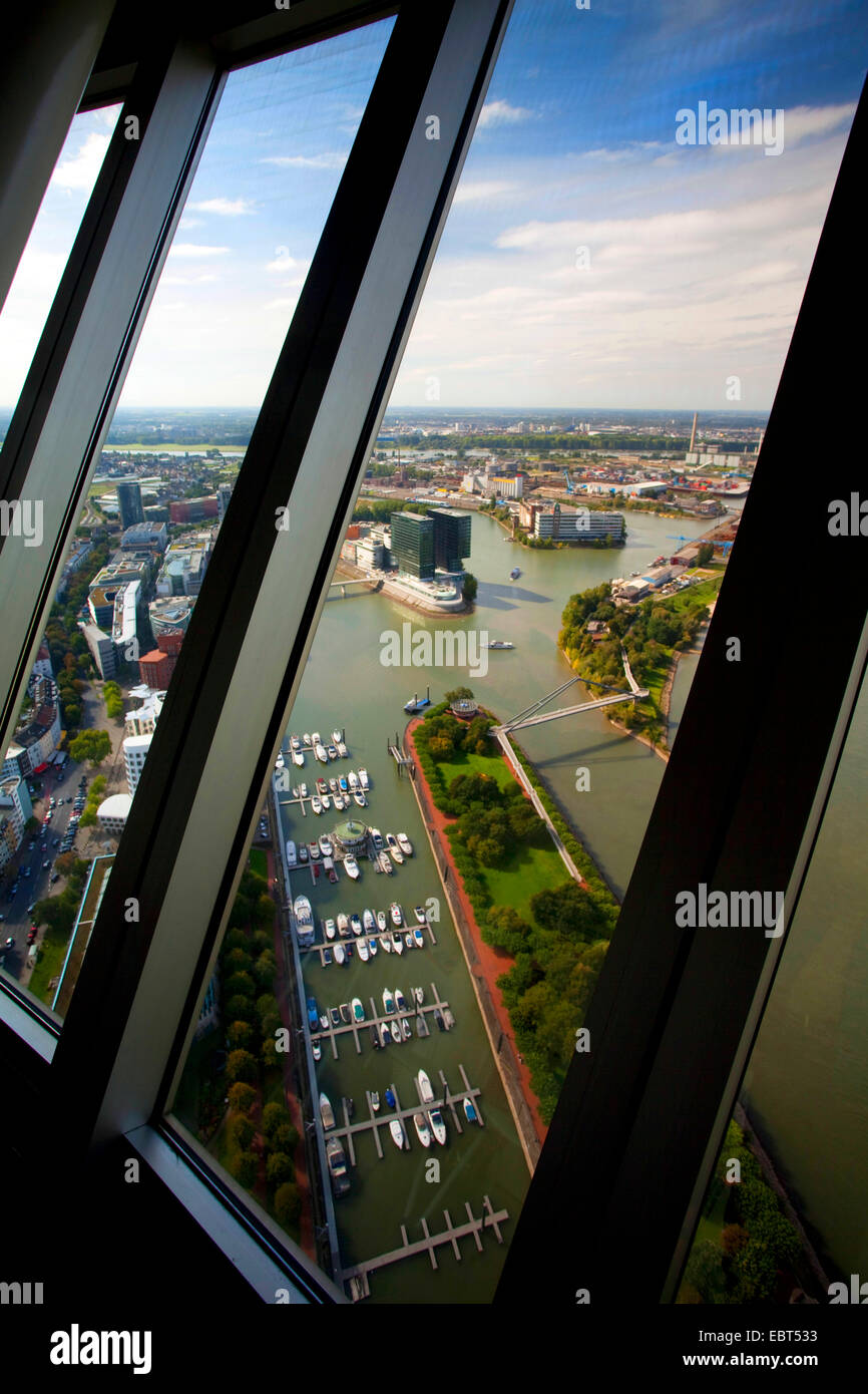 Vista da Rheinturm a Media Harbour, in Germania, in Renania settentrionale-Vestfalia, Duesseldorf Foto Stock