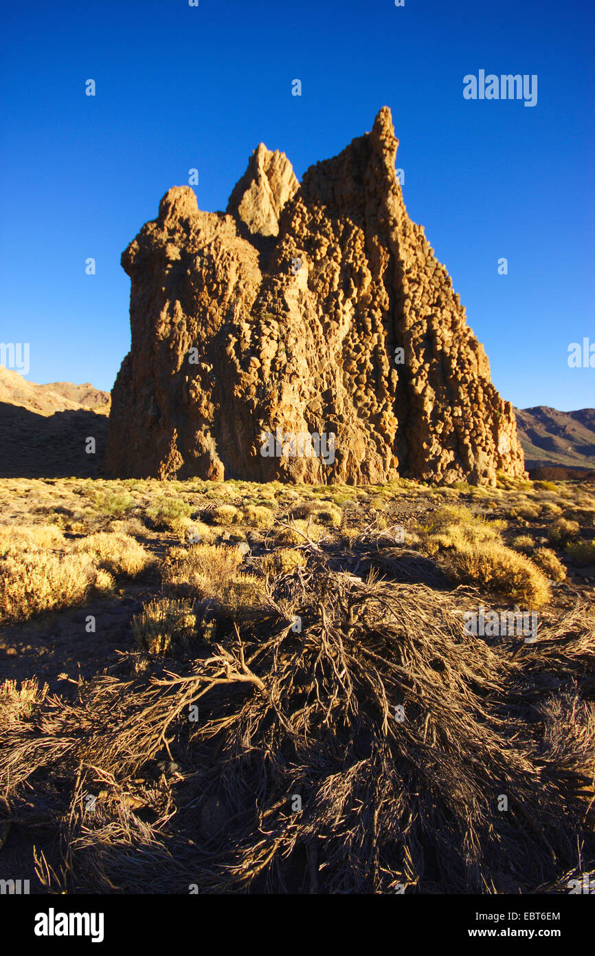 La Catedral, Roques de Garcia a vulcano Teide nella luce della sera, Isole Canarie, Tenerife, Parco Nazionale del Teide Foto Stock