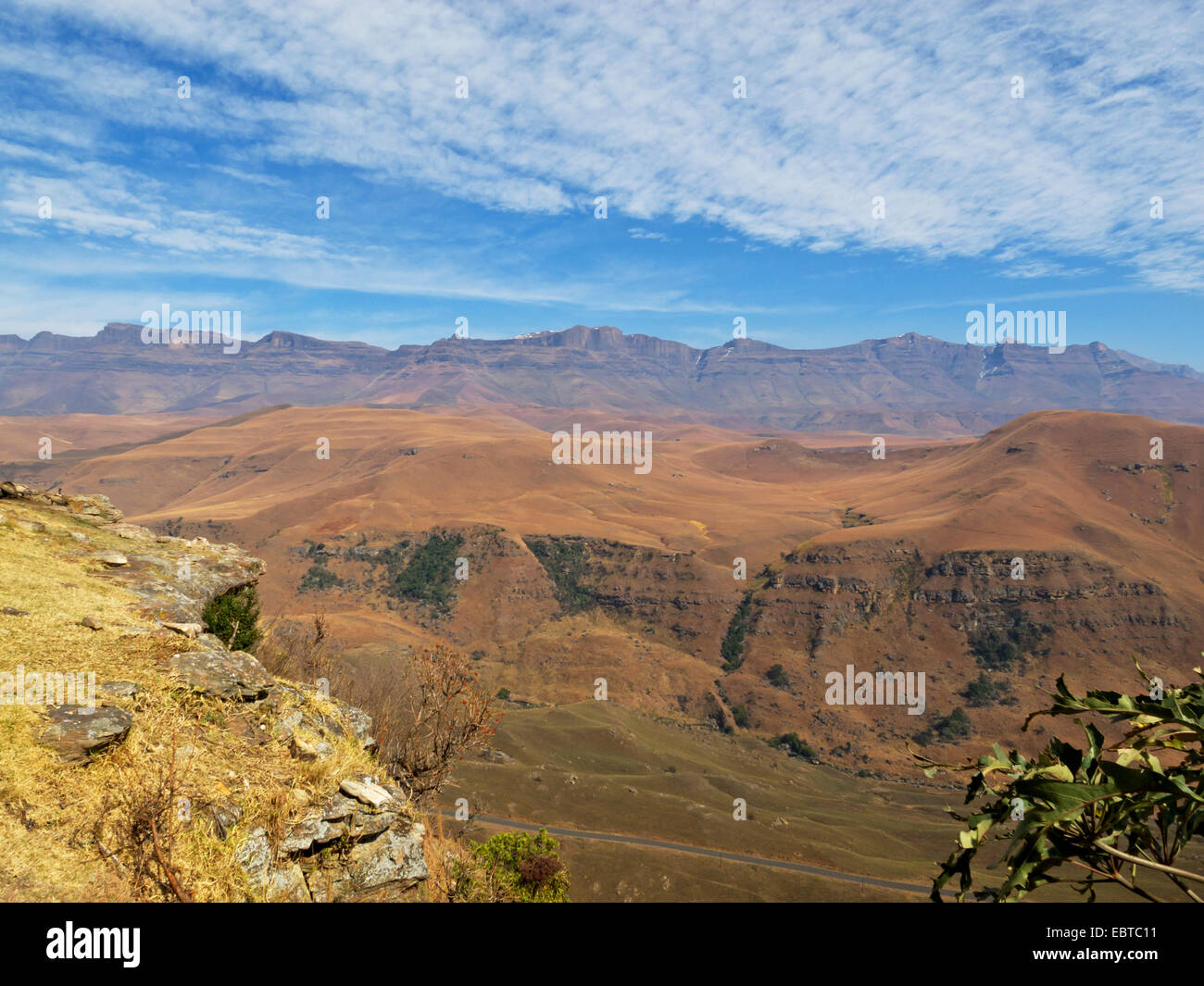 Panorama in corrispondenza del gigante montagne Castello, Sud Africa, Kwazulu-Natal, Drakensberge Foto Stock