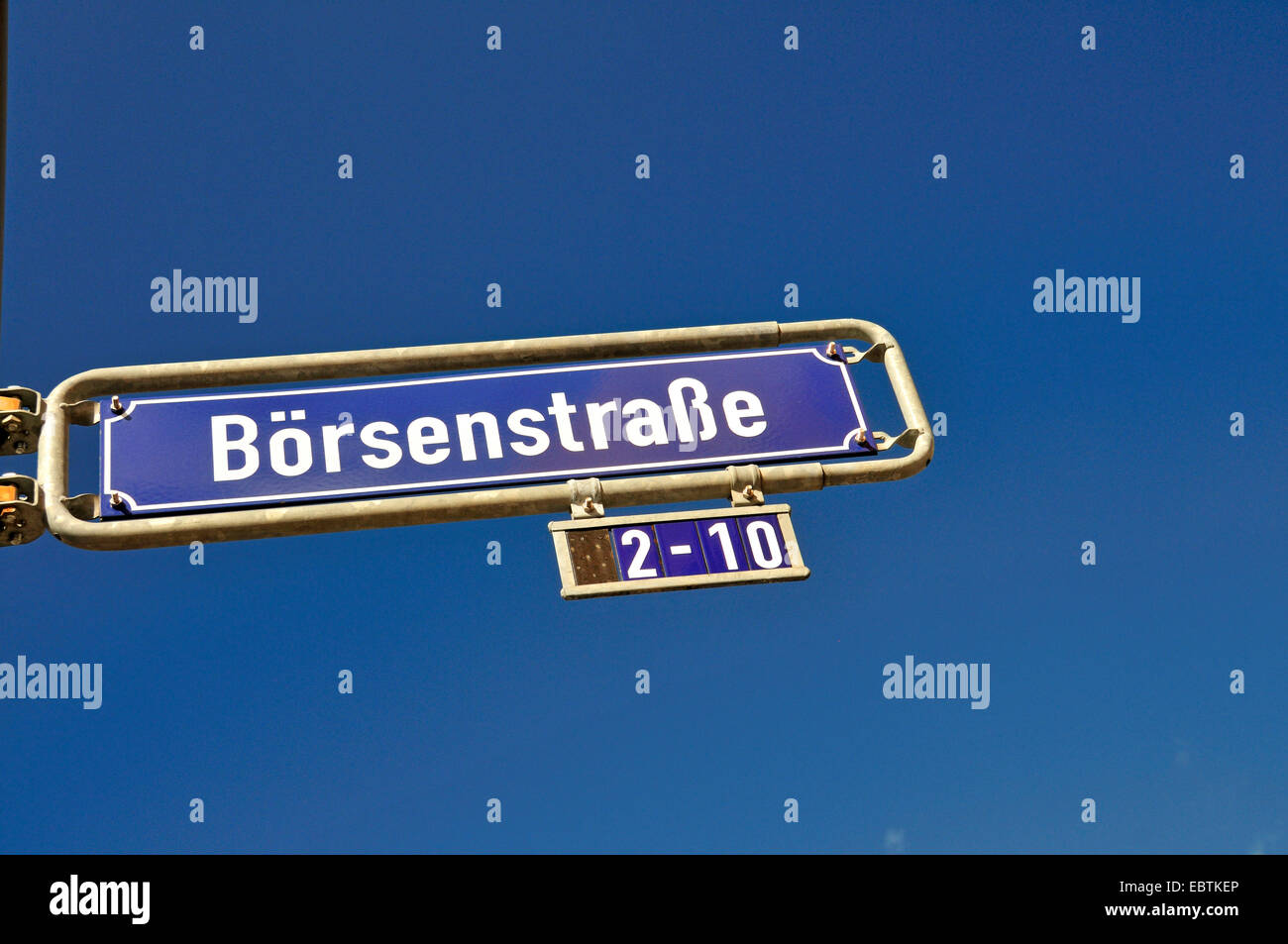 Targhetta del nome Boersenstrasse 2-10, street di borsa, nel quartiere finanziario di Francoforte sul Meno, Germania, Hesse, Francoforte sul Meno Foto Stock