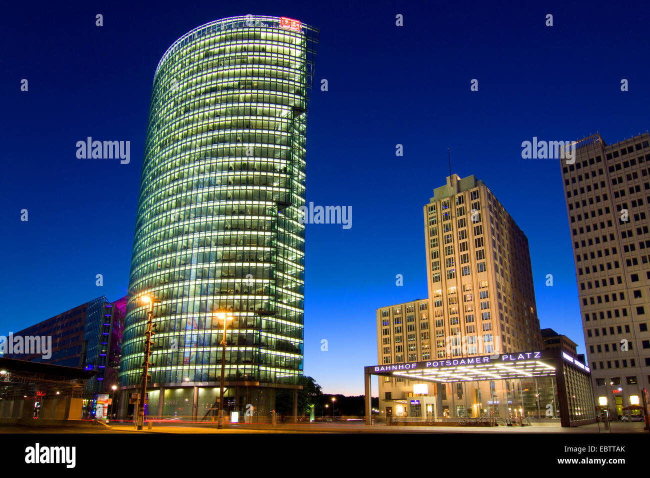 Edifici ad alta su Potsdamer Platz, Germania Berlino Foto Stock