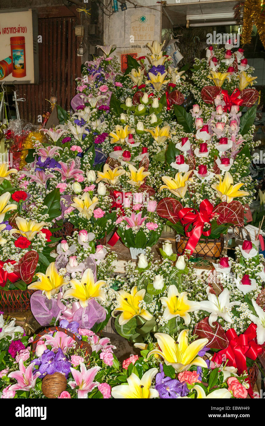 Fiori in mostra presso il Mercato dei Fiori, Bangkok, Thailandia Foto Stock