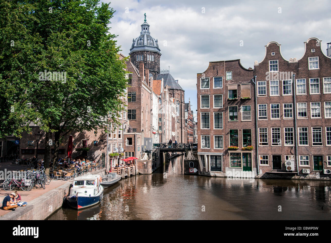 Canal nel quartiere Jordaan, quartiere Jordaan, Amsterdam, provincia Olanda Settentrionale, Paesi Bassi Foto Stock