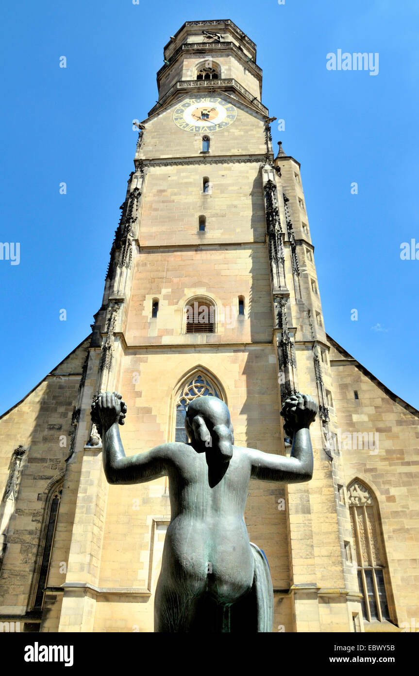 Stiftskirche di Stoccarda con statua femminile, GERMANIA Baden-Wuerttemberg, Stoccarda Foto Stock