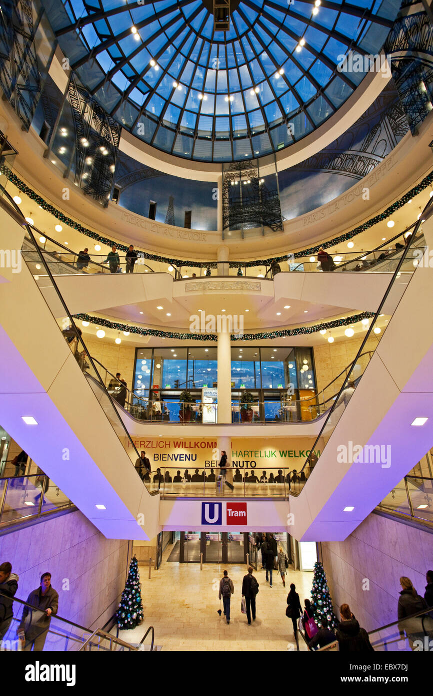 Centro piazza Limbecker Platz, il più grande centro shopping mall in Germania, in Germania, in Renania settentrionale-Vestfalia, la zona della Ruhr, Essen Foto Stock