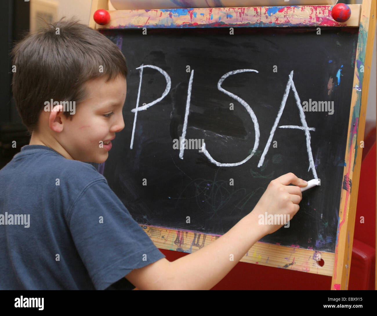 Il simbolo correlati a Studio di Pisa, bambino la scrittura di PISA Foto Stock