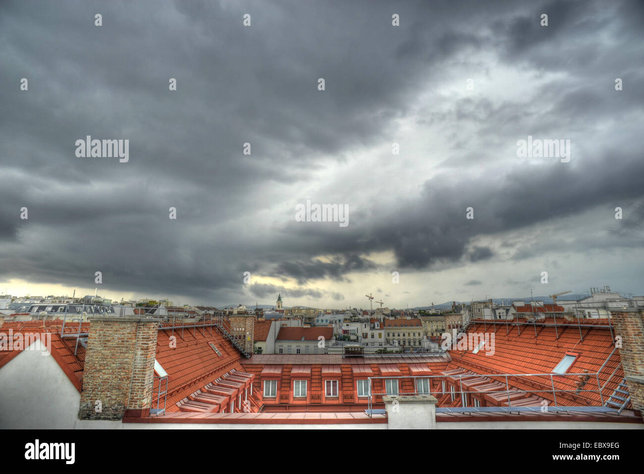 Tempesta sulla città di Vienna, Austria Foto Stock