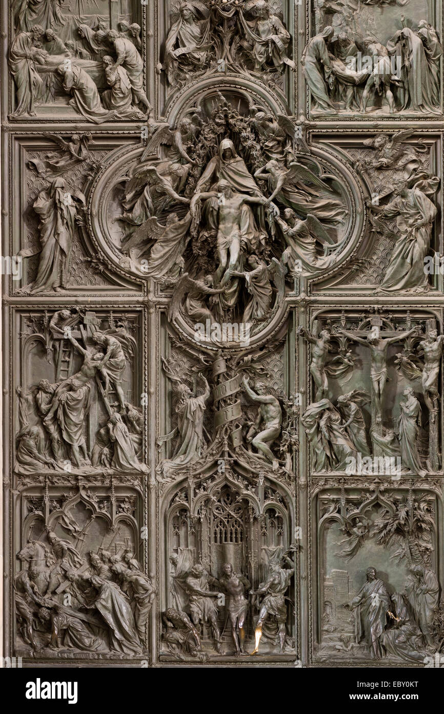 Dettaglio, bronzo della porta principale del Duomo di Milano con scene della vita di Maria, scultore Lodovico Pogliaghi, centro città, Milano Foto Stock