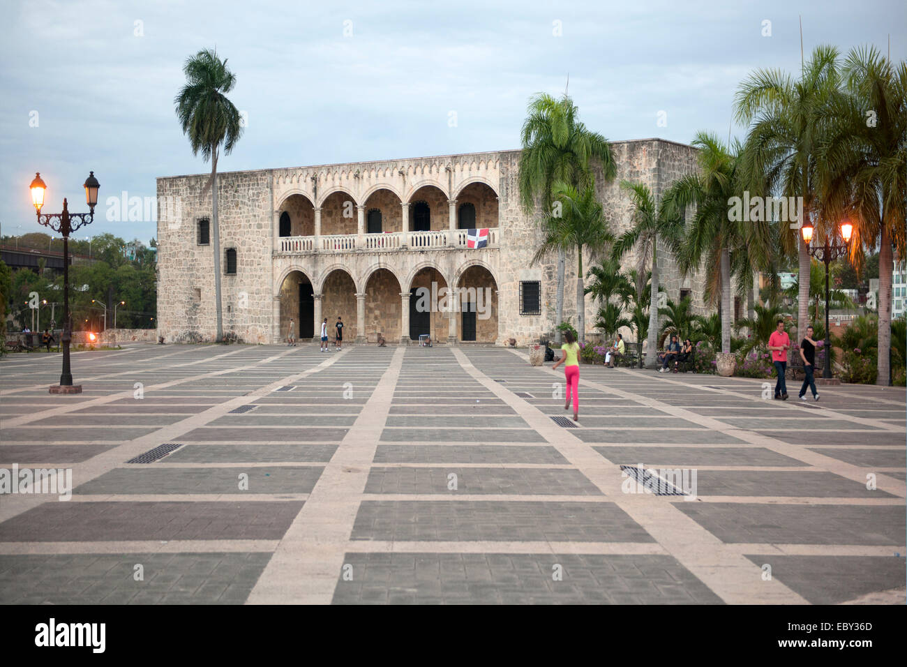 Dominikanische Republik, Santo Domingo, Zona Colonial, Plaza de la Hispanidad, Alcazar de Colon, Palast des 1.Vizekönigs Amerika Foto Stock