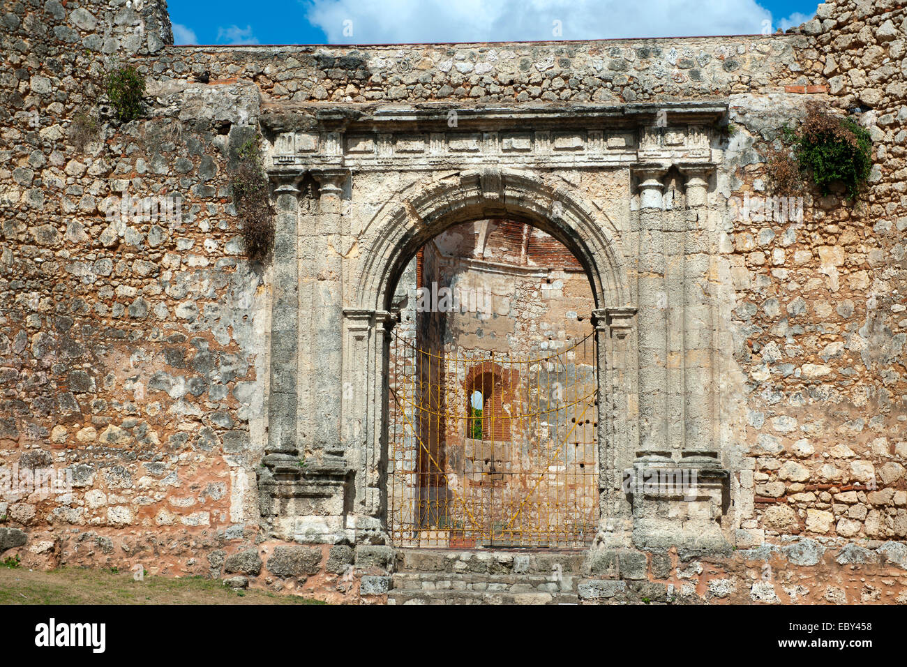 Dominikanische Republik, Santo Domingo, Kloster San Francisco (Convento San Francisco), il primo monastero nel Nuovo Mondo. Foto Stock