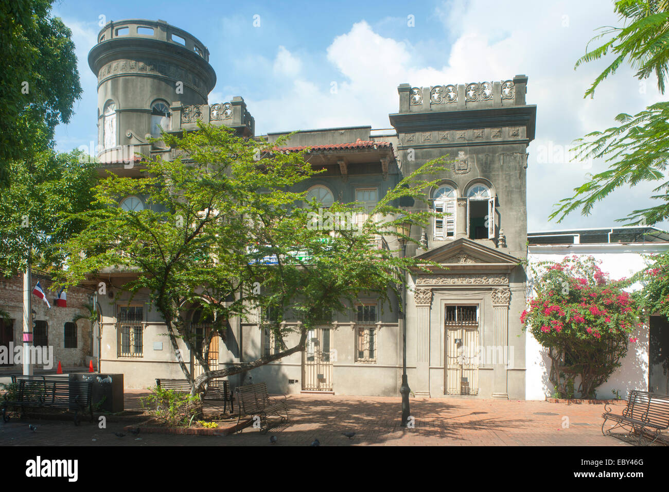 Dominikanische Republik, Santo Domingo, Zona Colonial, Parque Duarte, Wohnhaus Foto Stock