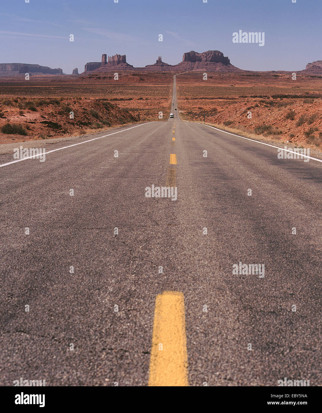 Strada che conduce alla Monument Valley USA Utah Foto Stock