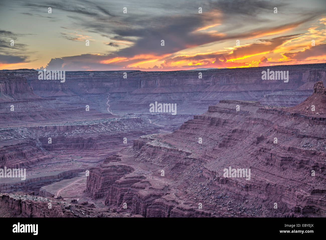 Stati Uniti d'America, Utah, Dead Horse State Park, serata con tramonto Foto Stock